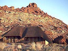 Twyfelfontein Country Lodge Etosha Exterior foto